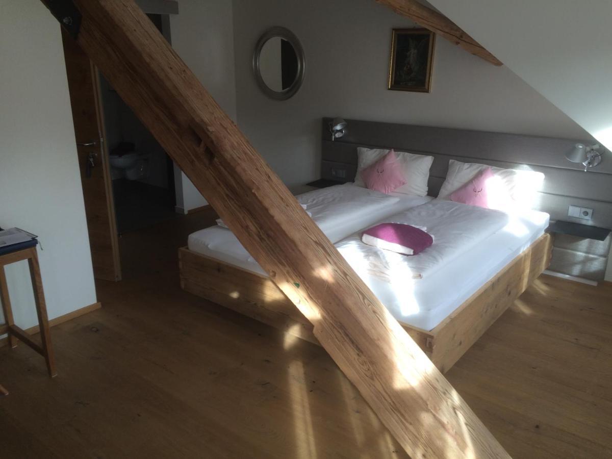 Zum Hirschen - Hotel & Gasthaus Beim Stoeckeler Scheidegg Room photo